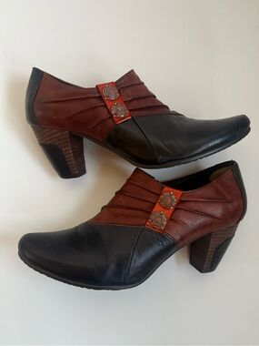 L'Artiste Spring Step Leather Ankle Booties Joella Sz 41 Women's 9.5 Boho Chic
